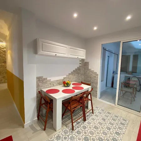 San Carlos Apartment