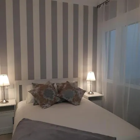 San Carlos Apartment *