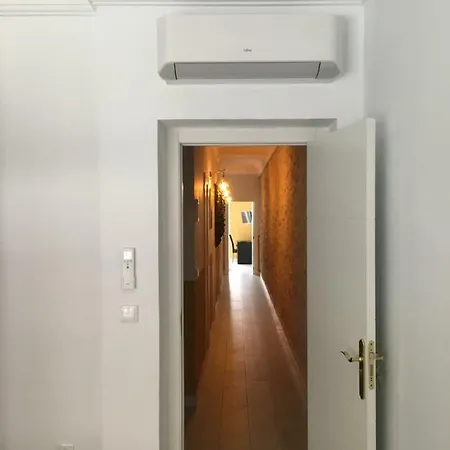 San Carlos Apartment